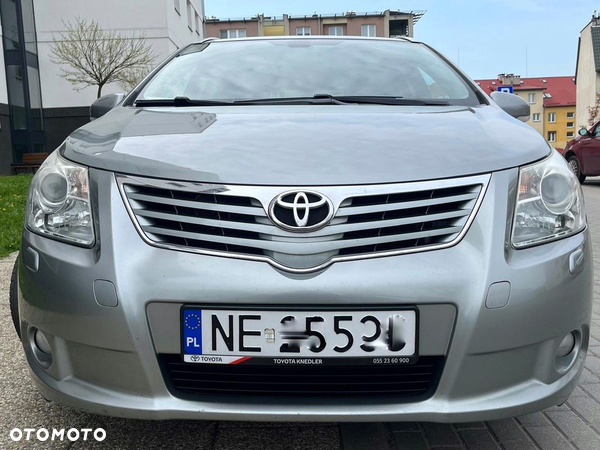 Toyota Avensis 1.8 Sol - 9