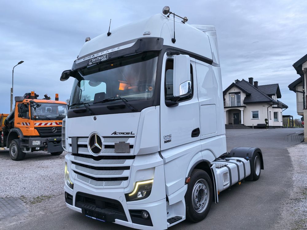 Mercedes-Benz Actros 2022