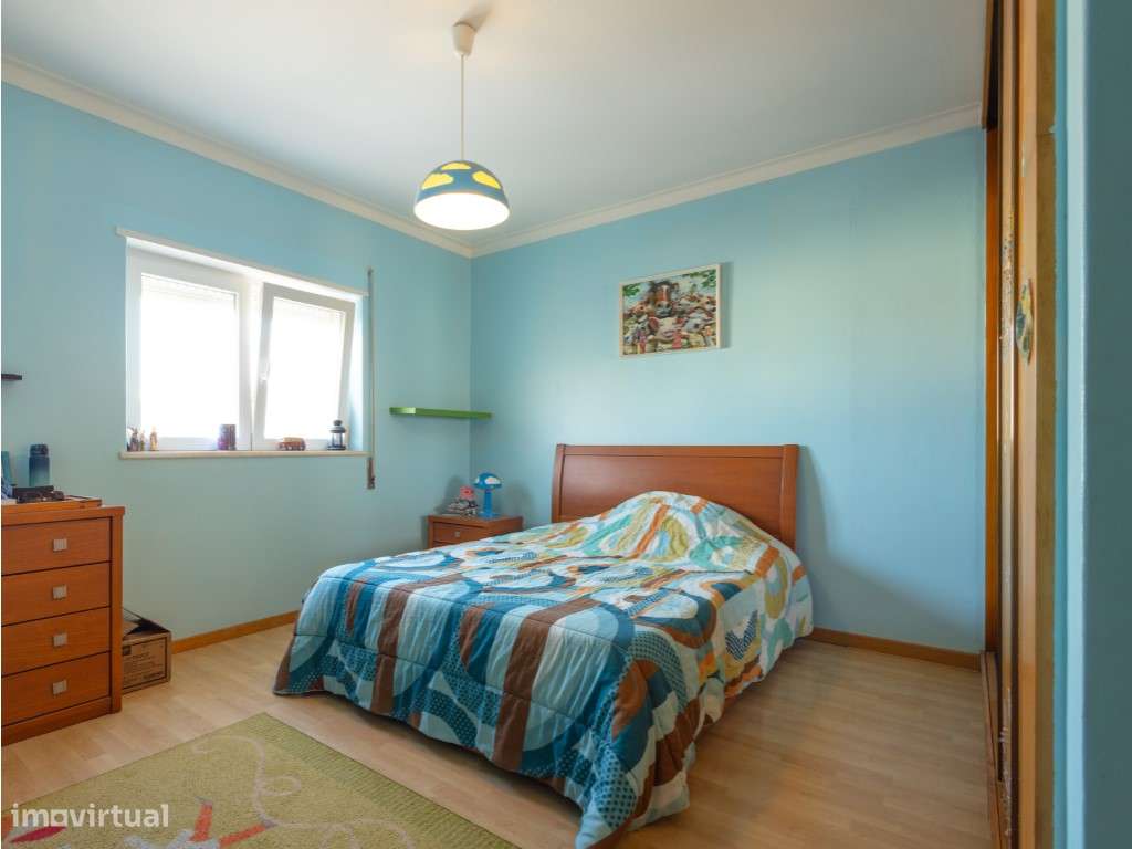 Apartamento T3 com sótão, em Coimbra-5