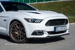 Ford Mustang 5.0 V8 GT - 32