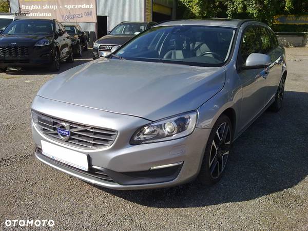 Volvo V60 T5 Drive-E Summum - 1