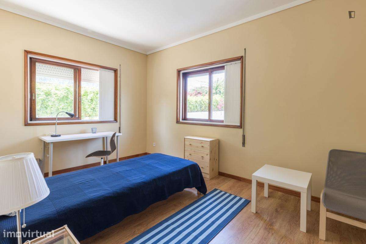 Quarto - localizado em São Mamede de Infesta Porto - Grande imagem: 5/8