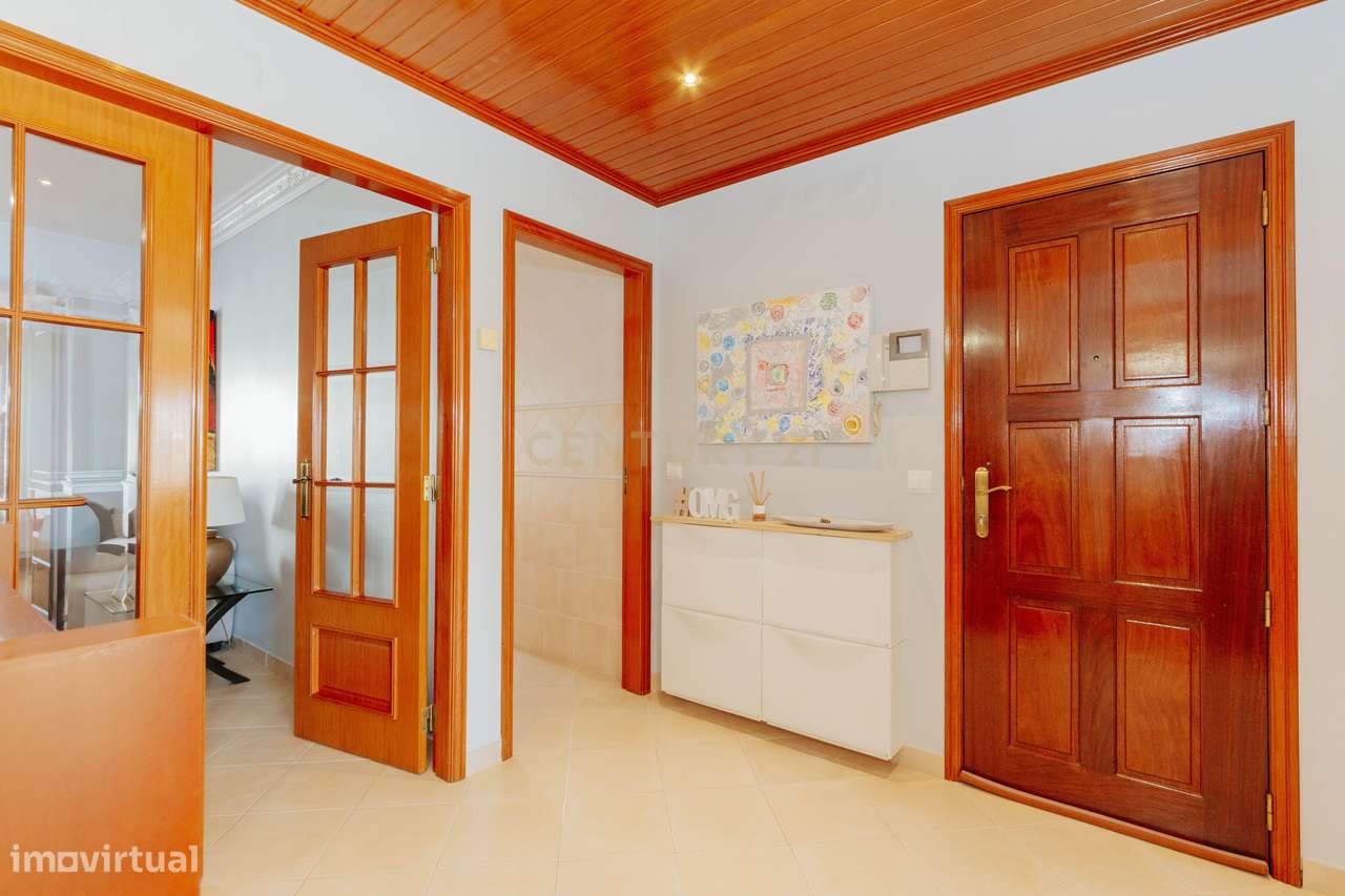 Apartamento T2 | Rés-do-chão alto em São Francisco - Grande imagem: 5/17