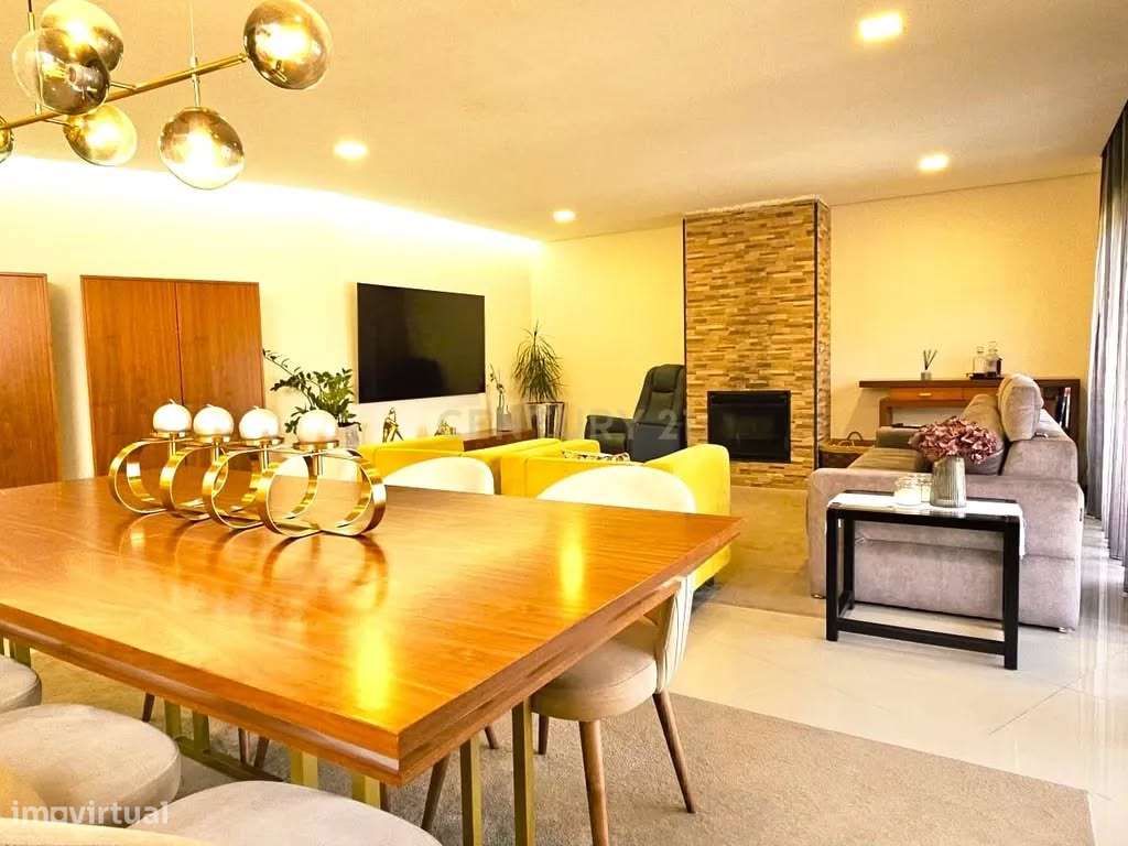Moderna Moradia T4 com Piscina em Aldreu, Barcelos-14