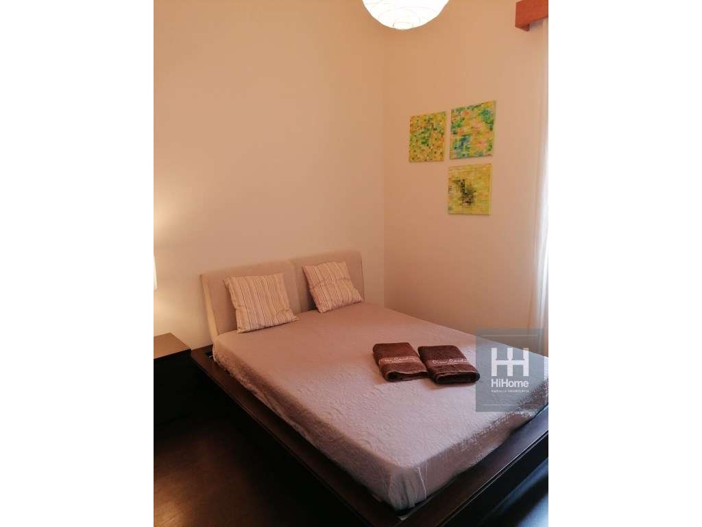 Moradia T5 + Apartamento T2 no centro do Porto Santo-18