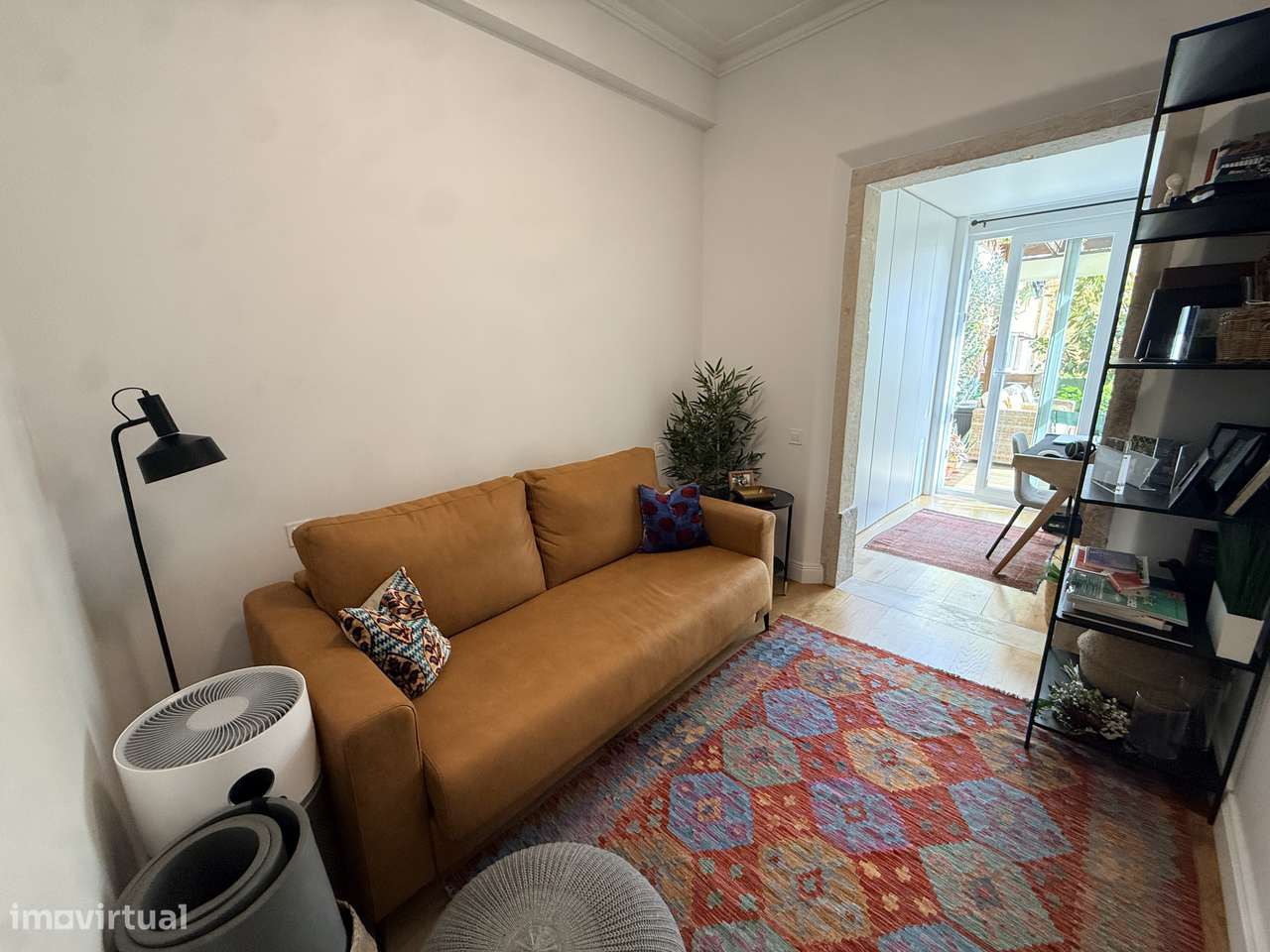 T2 com 2 casas de banho e jardim privativo na Graça-16