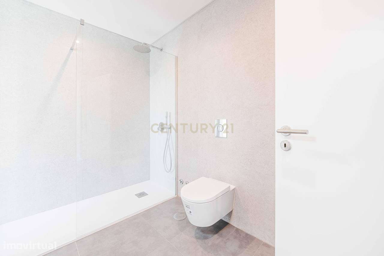 Moradia T3 Moderna de Acabamentos Premium-23