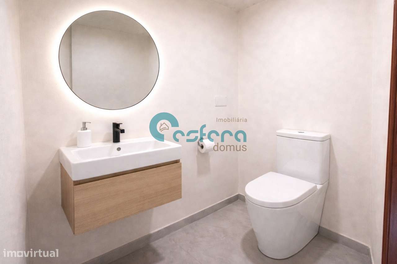 Apartamento T3 com Varandas e Garagem em Santa Marinha, Gaia, Porto-22