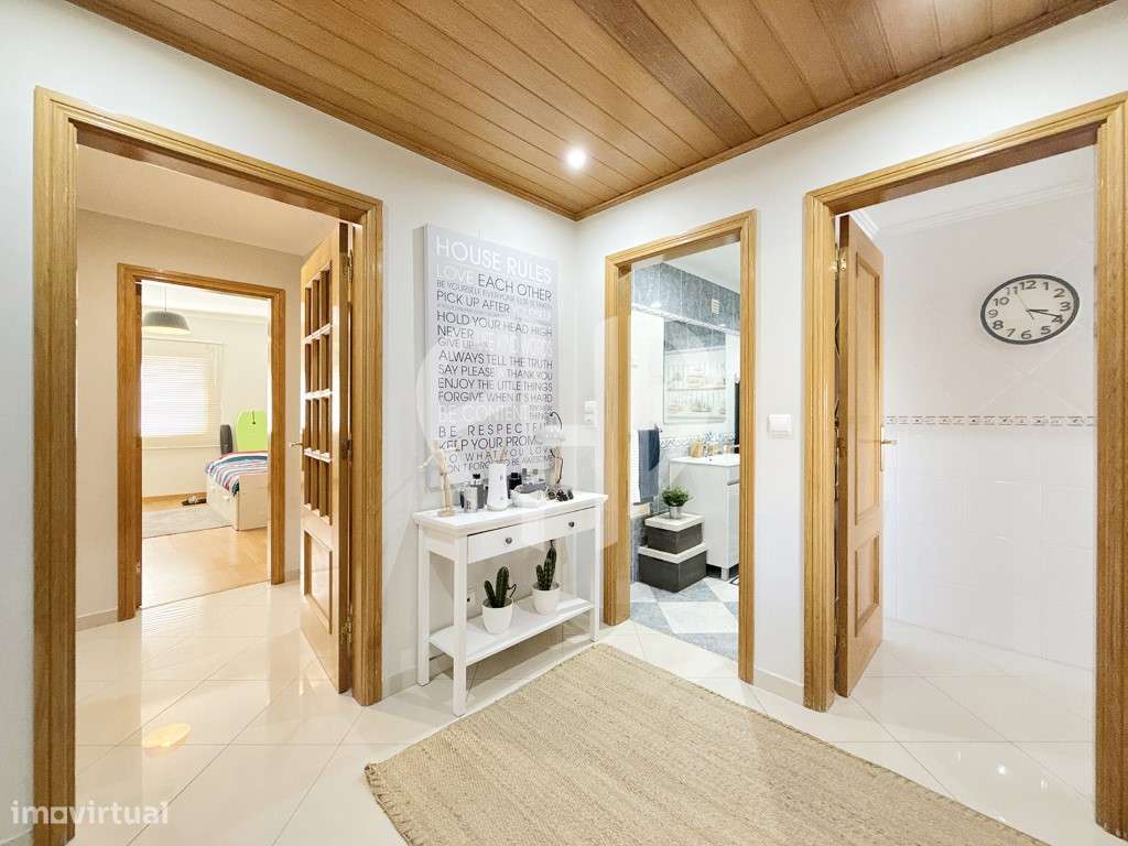 Apartamento T3 / C/Parqueamento // Santa Marta Corroios-50