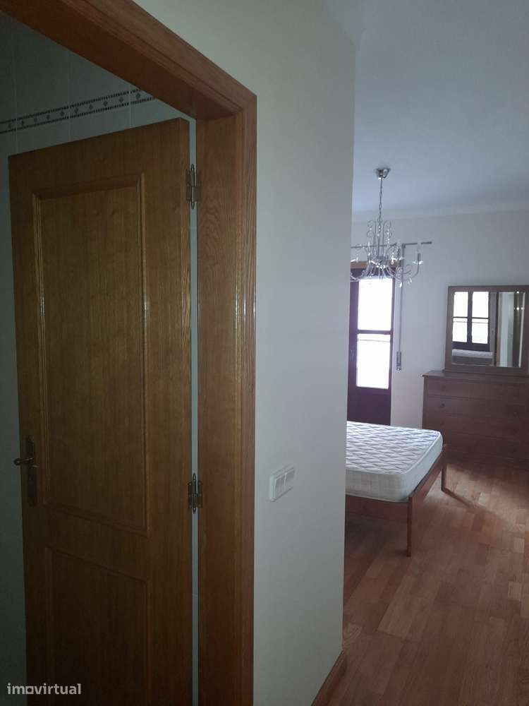 T3 – Nova Leiria (Av. 22 de Maio)  | Boas áreas | Garagem + Sótão - Grande imagem: 5/10