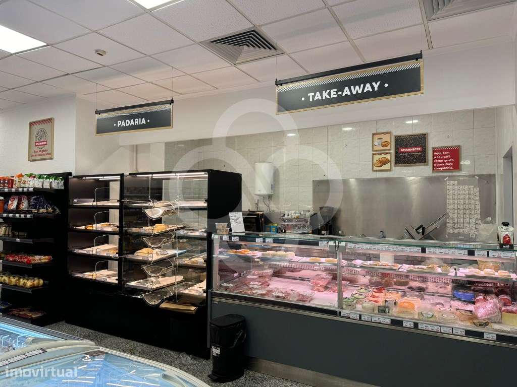 Atenção investidores loja com supermercado de bandeira a funcionar ... - Grande imagem: 1/19