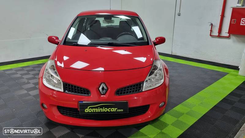 Renault Clio 2.0 16V Sport - 2