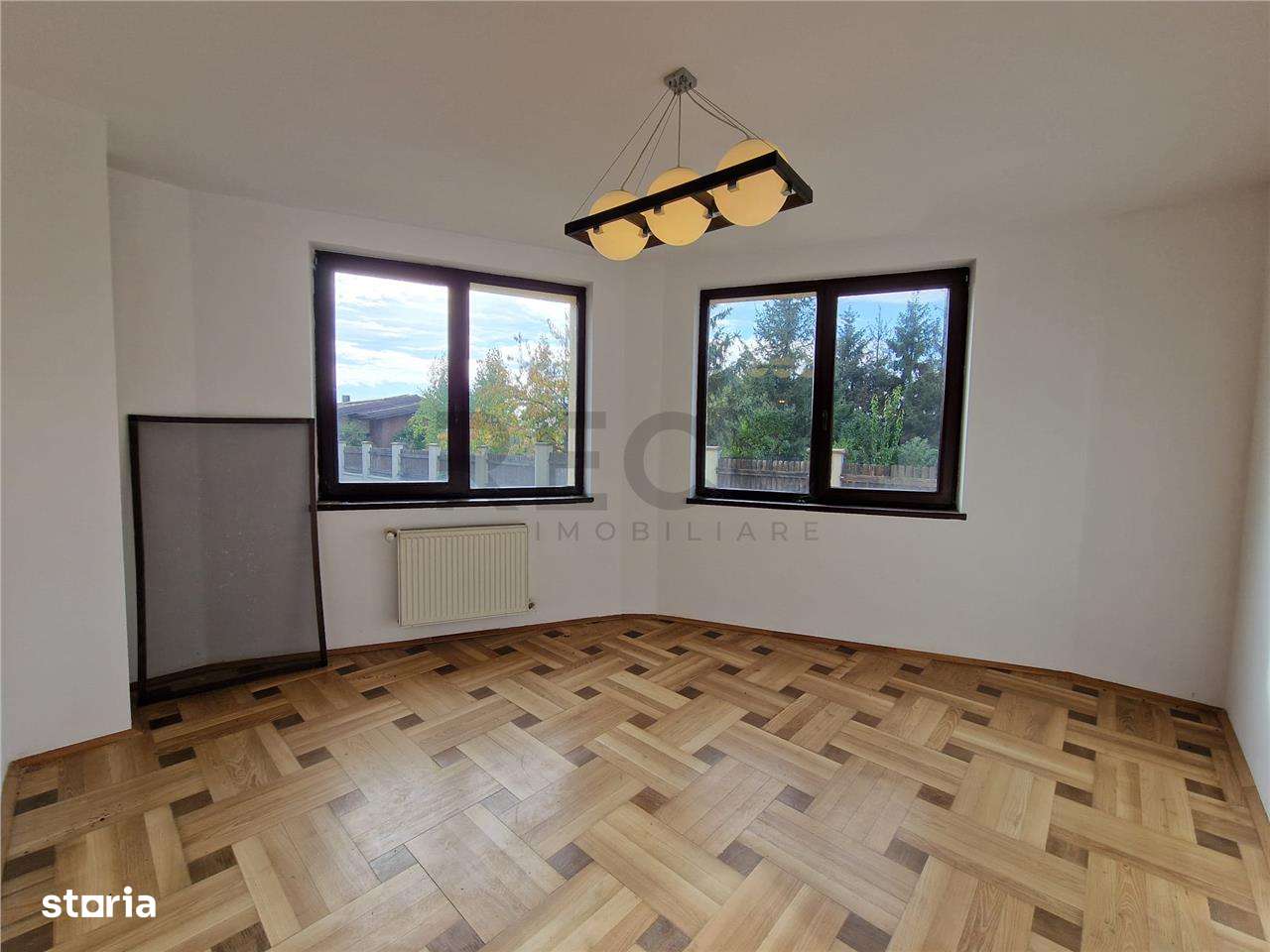 RECO Vila deosebita  in Santandrei cu sauna si teren generos - Imagine principală: 4/20