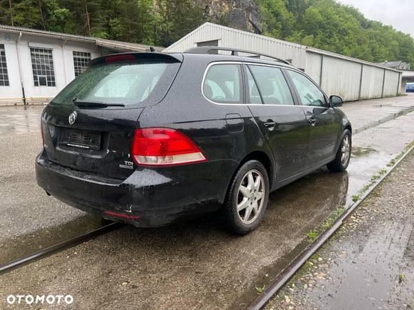 Volkswagen Golf VI 1.6 TDI Comfortline - 3