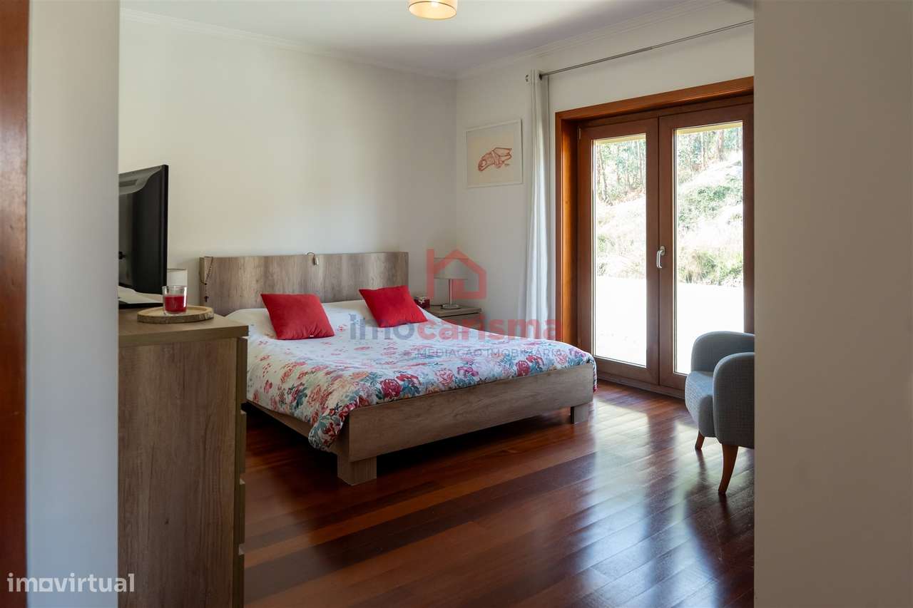 Moradia T4 em Guardizela, Guimarães-40