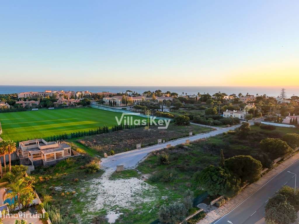 Lote para Moradia de 2 Plantas ao lado da praia em Lagos/Algarve/Po... - Grande imagem: 3/17