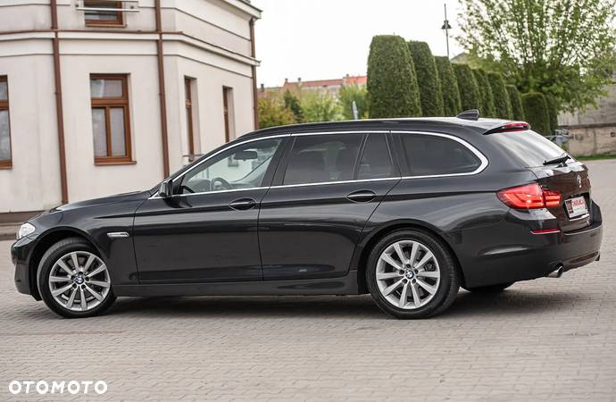 BMW Seria 5 535d Touring Luxury Line - 10