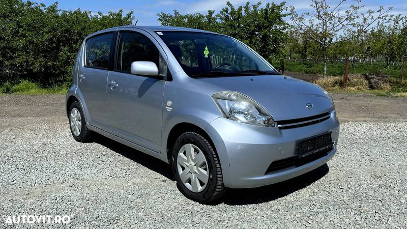 Daihatsu Sirion 1.0 - 2