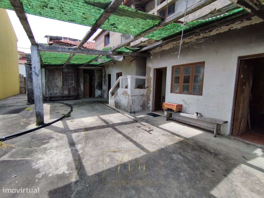 Moradia para restauro em Aguçadoura - Grande imagem: 4/9