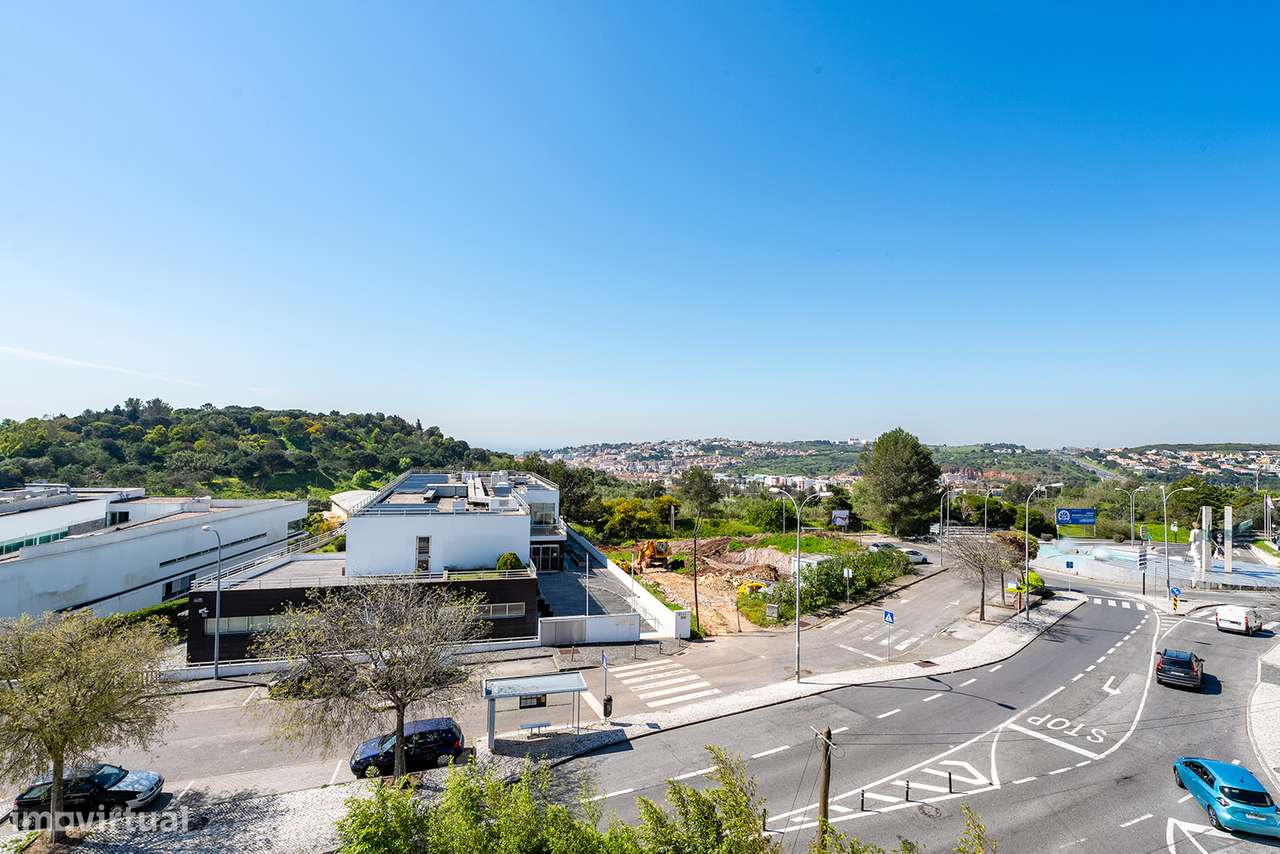 Moradia Geminada T4 em Queijas, Oeiras com Jardim Privativo-21