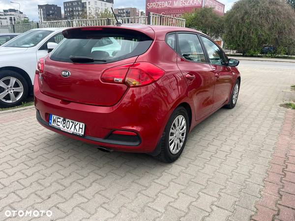 Kia Ceed Cee'd 1.6 GDI L - 7