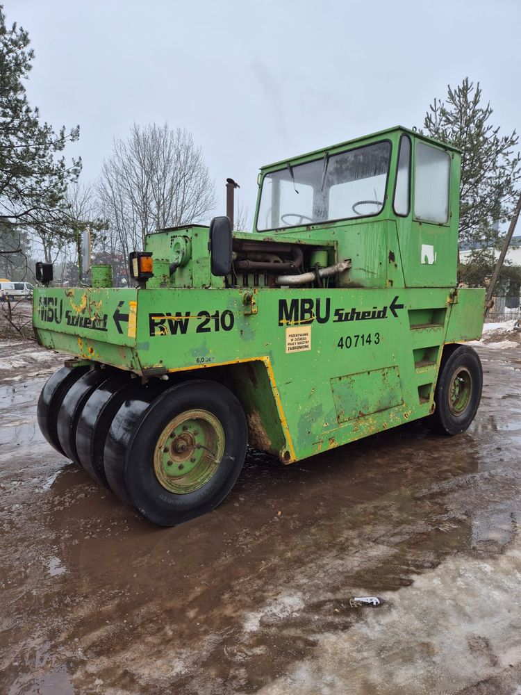 Mbu rw 210  walec drogowy guma guma mbu jak bomag hamm 1992