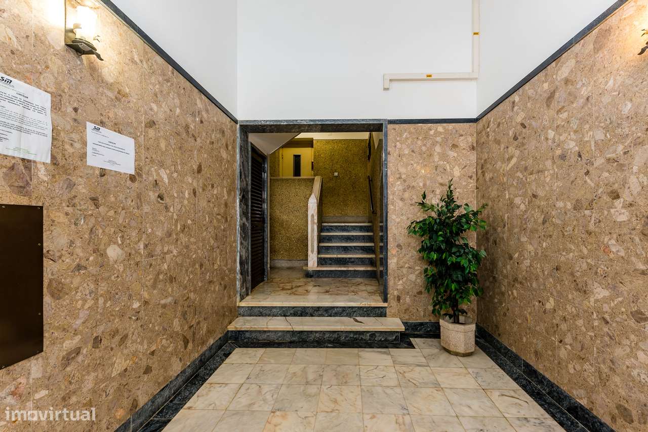 Apartamento, 100 m², Algueirão-Mem Martins - Grande imagem: 2/49