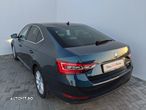 Skoda Superb 2.0 TDI 4X4 DSG Style - 3