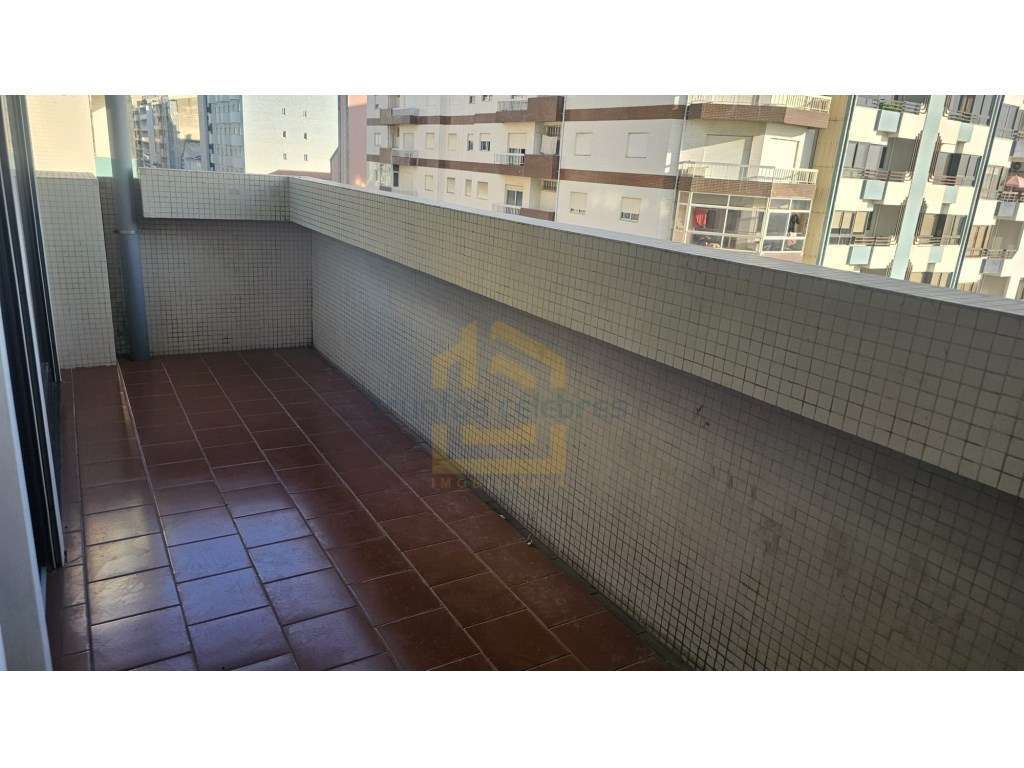 Apartamento T2 com vista mar frente á praia - 1.ª Linha de Mar -Póv...-42