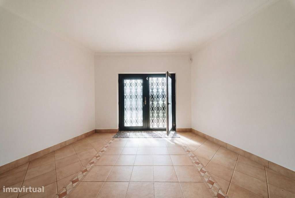 Moradia T7 isolada, com 5 suítes e vistas deslumbrantes - Grande imagem: 5/49