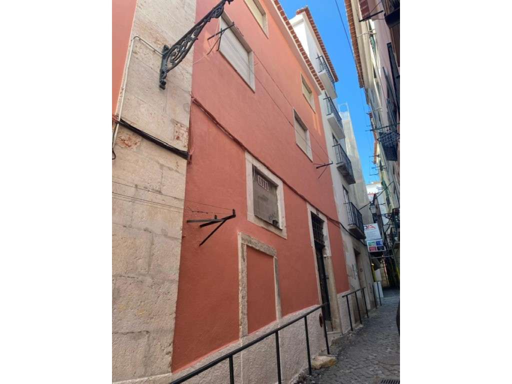 Apartamento Duplex com Licença de Alojamento Local em Alfama-31