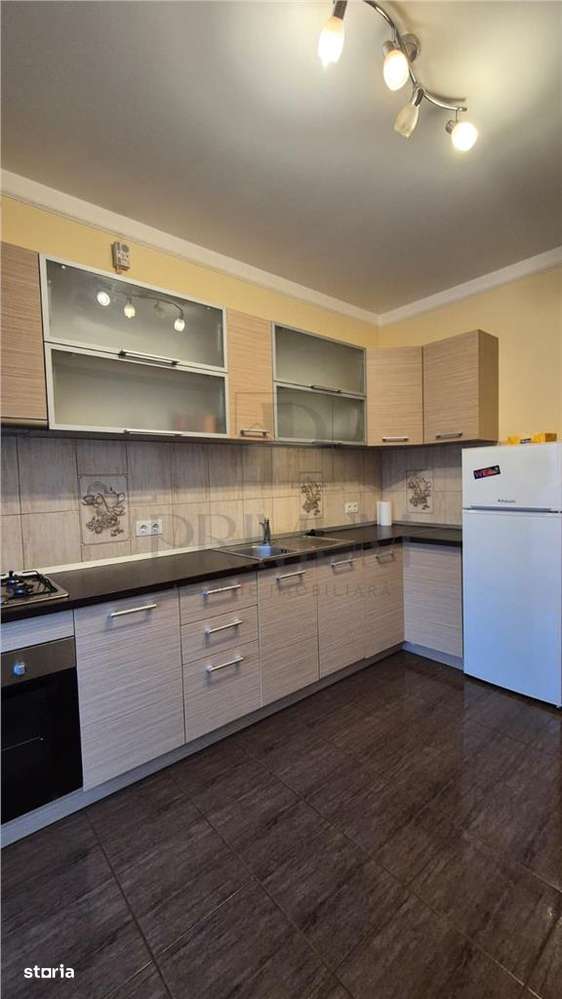 Apartament Generos - Centrala Proprie - Balcon - Loc de Parcare - Zona - Imagine principală: 4/11