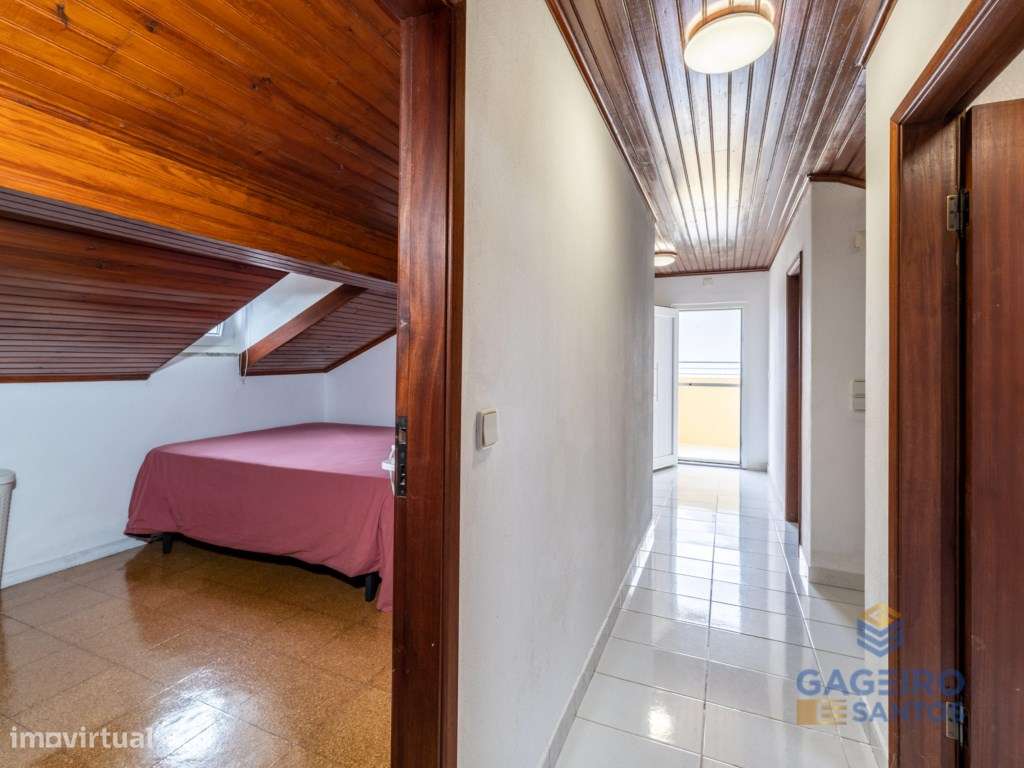 Moradia Remodelada T2 + 2-19
