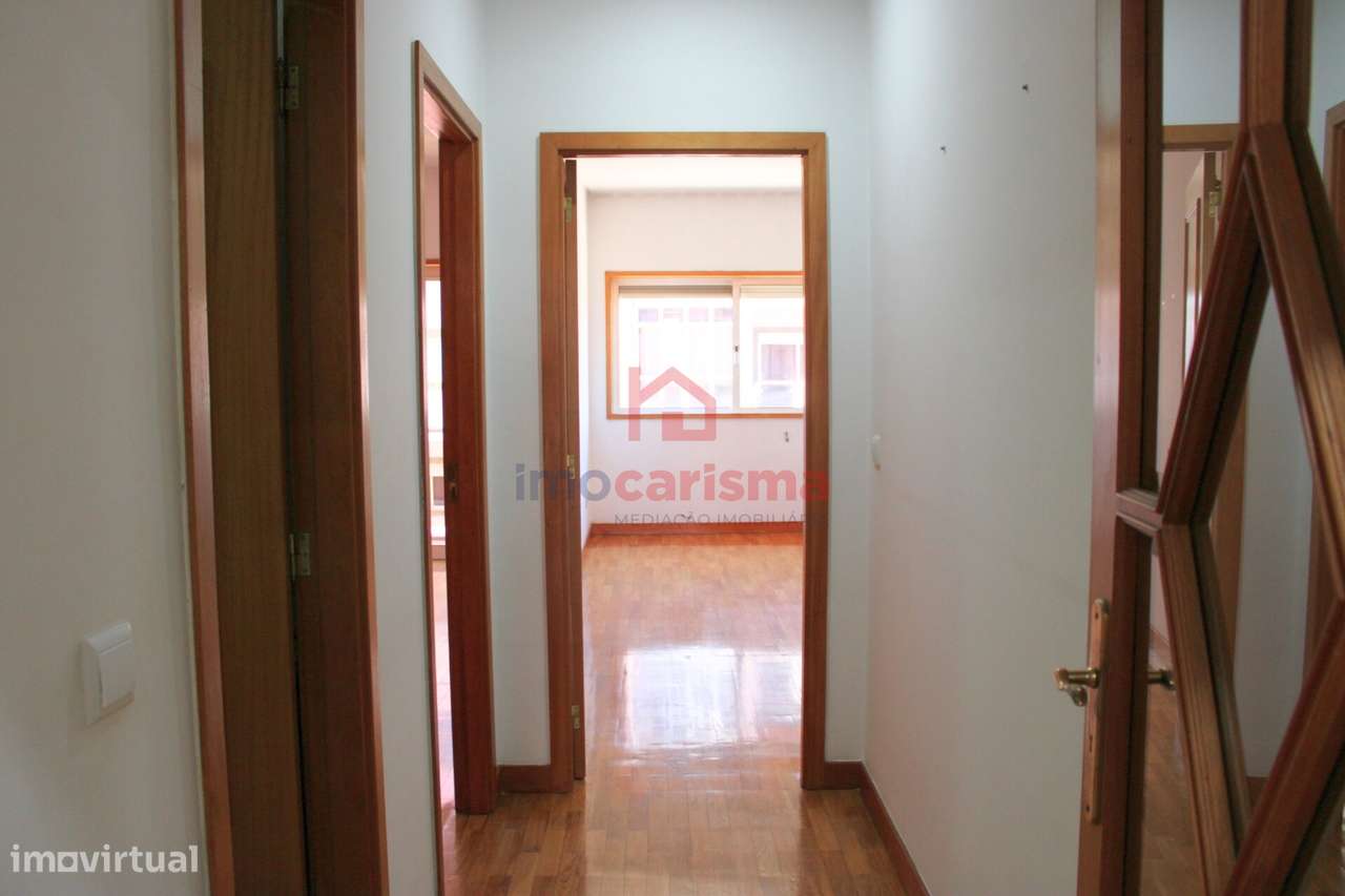 Apartamento T2 em Fermentões, Guimarães-14