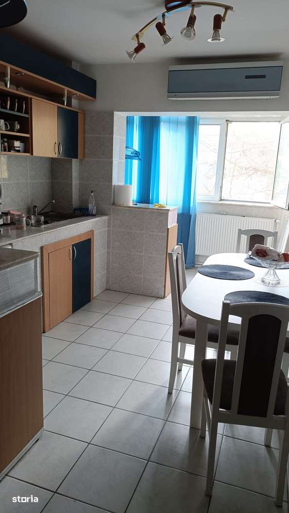 Apartament cu 3 camere /  Ostroveni / Etaj 2 /-0