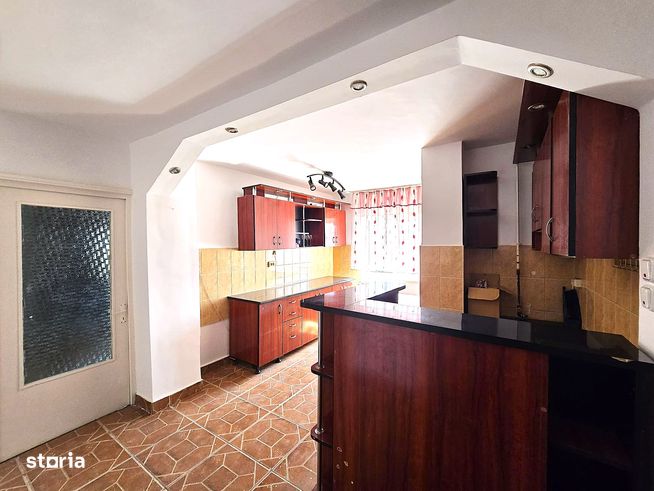 Apartament cu 3 camere decomandat | Independentei UH 29 | 69 MP-8