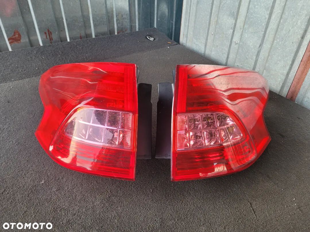 Lampa tylna lewa prawa tył Citroen C5 III Kombi - 1