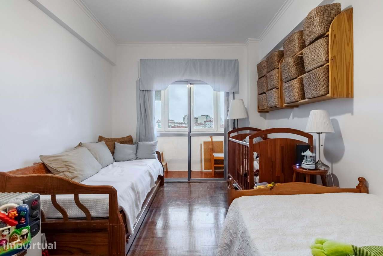 Apartamento T3 em Casal de São Brás, Amadora-24