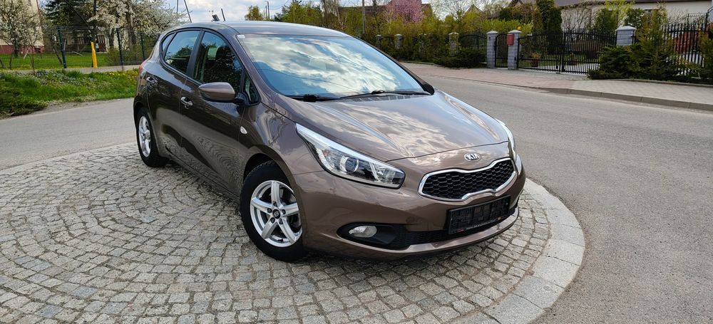 Kia Ceed II 1.4 CVVT Spirit 2013