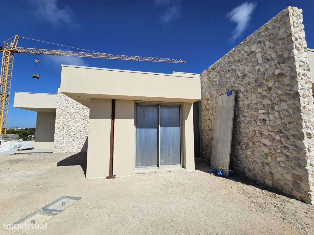 Moradia de excelência em fase final de construção junto à Lagoa de ...-13