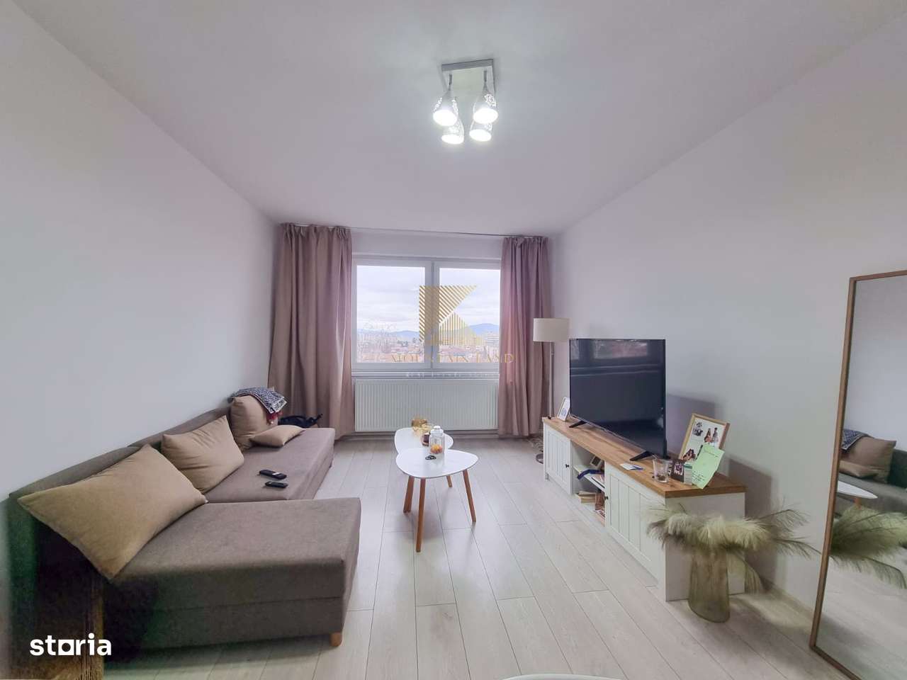 Apartament de 2 camere, semidecomandat, etaj 6/10, mobilat, Victoriei4 - Imagine principală: 4/19