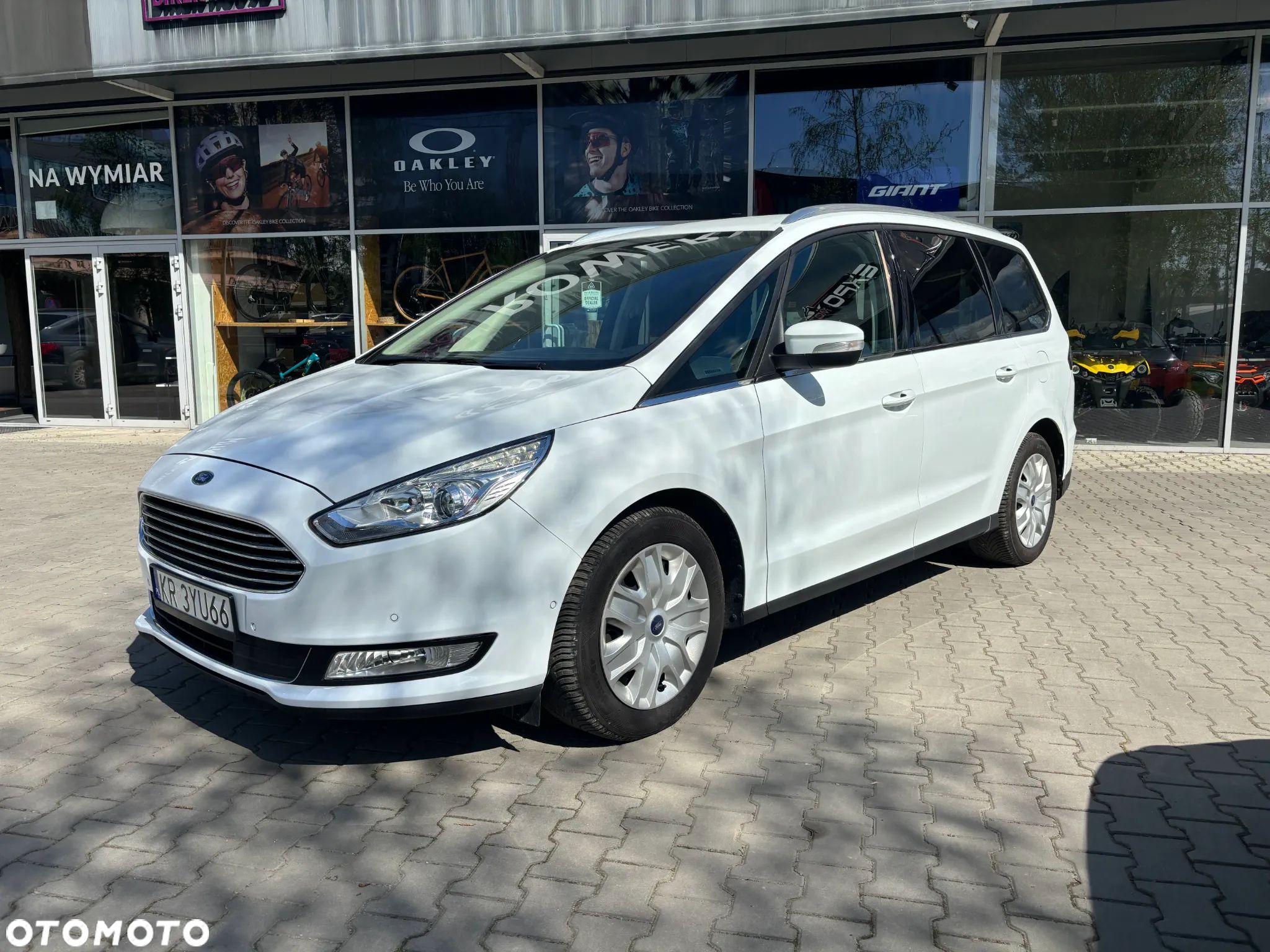 Ford Galaxy - 1