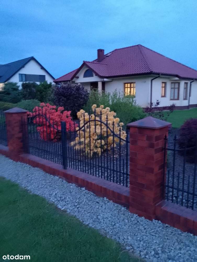 NOWY ZAMEK Piękny dom, duża działka z własnym stawem w Dolinie Baryczy-6