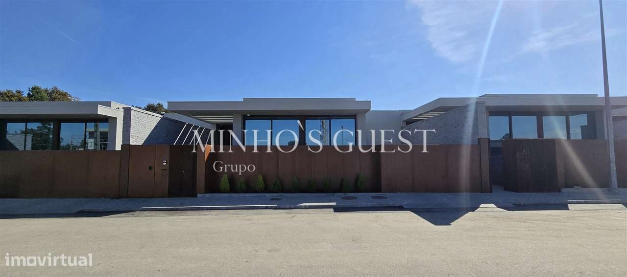 Moradias V3 em Condomínio de Luxo  – Palmeira-9