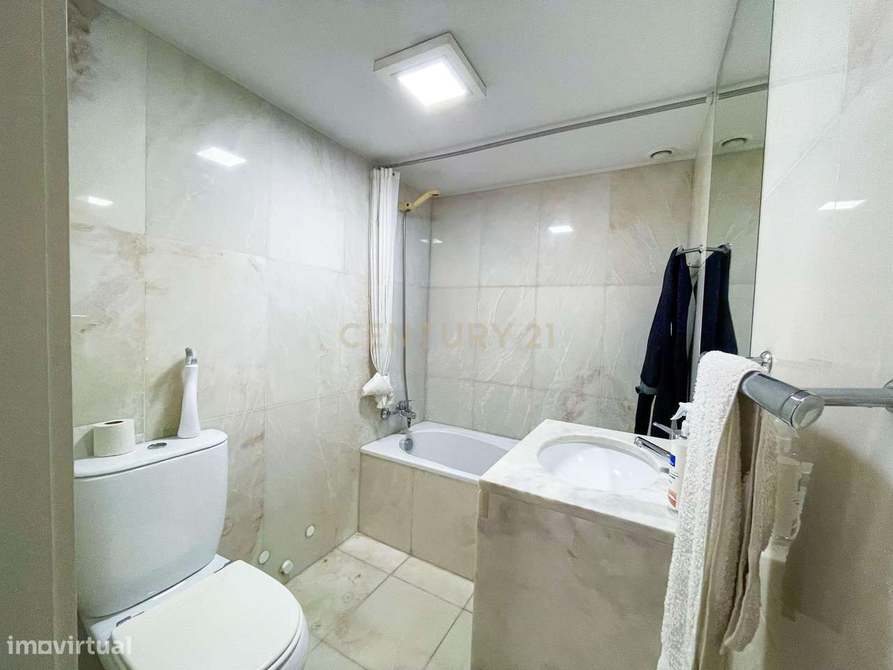 Moradia T3+1 no Bairro Marechal Gomes da Costa | 3 Frentes | Design e-25