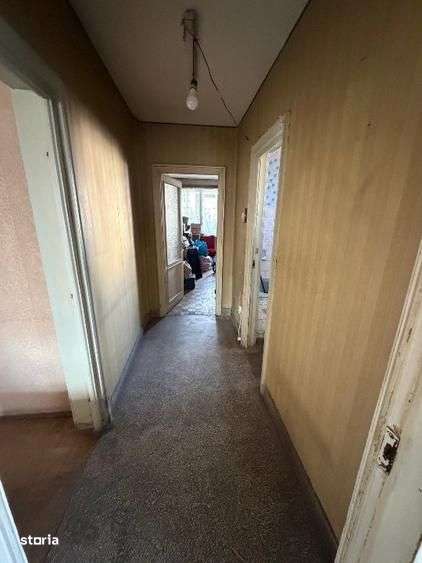 Apartament 3 camere de vanzare Giulesti