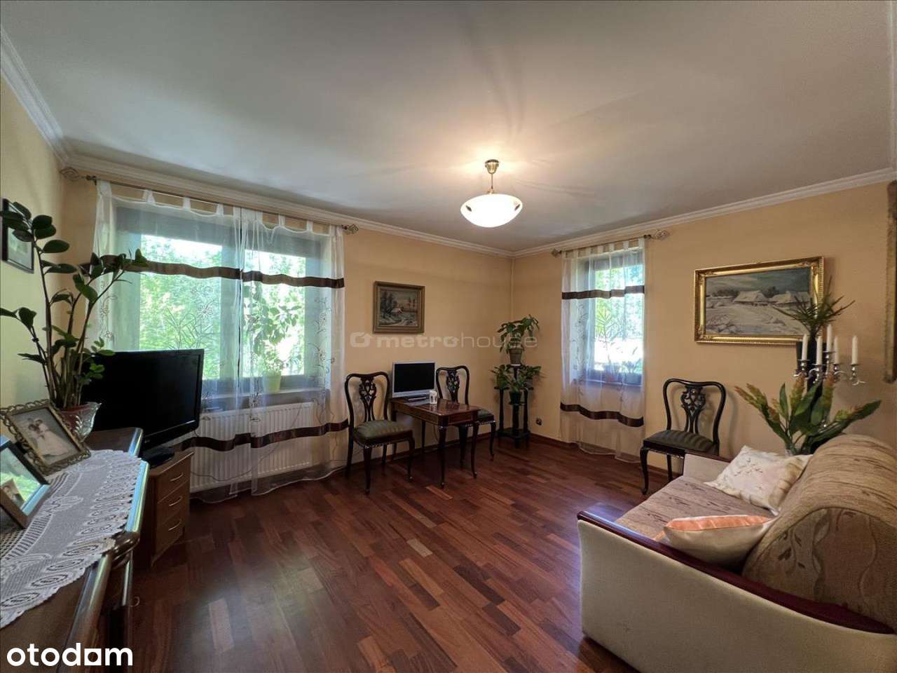 Piękny dom w Zalesiu Dolnym-10