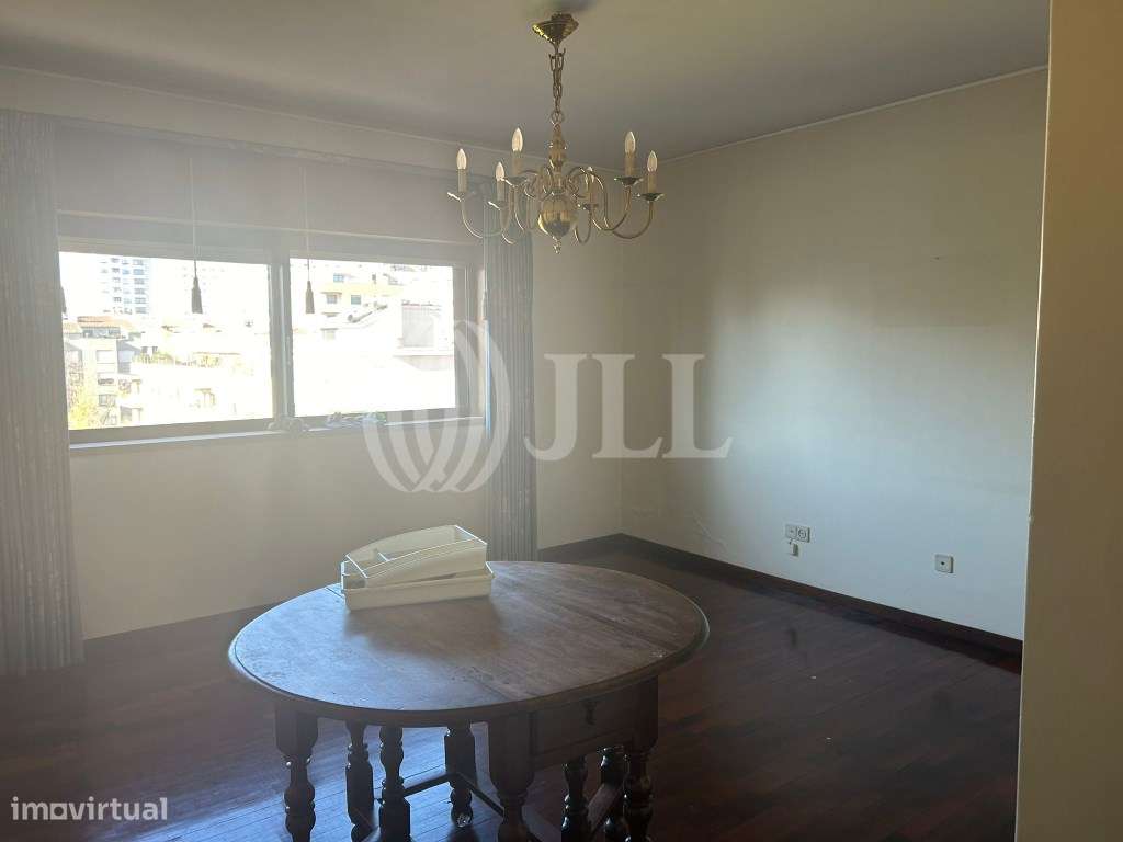 Apartamento T4, em condominio, no Pinheiro Manso - Grande imagem: 4/6