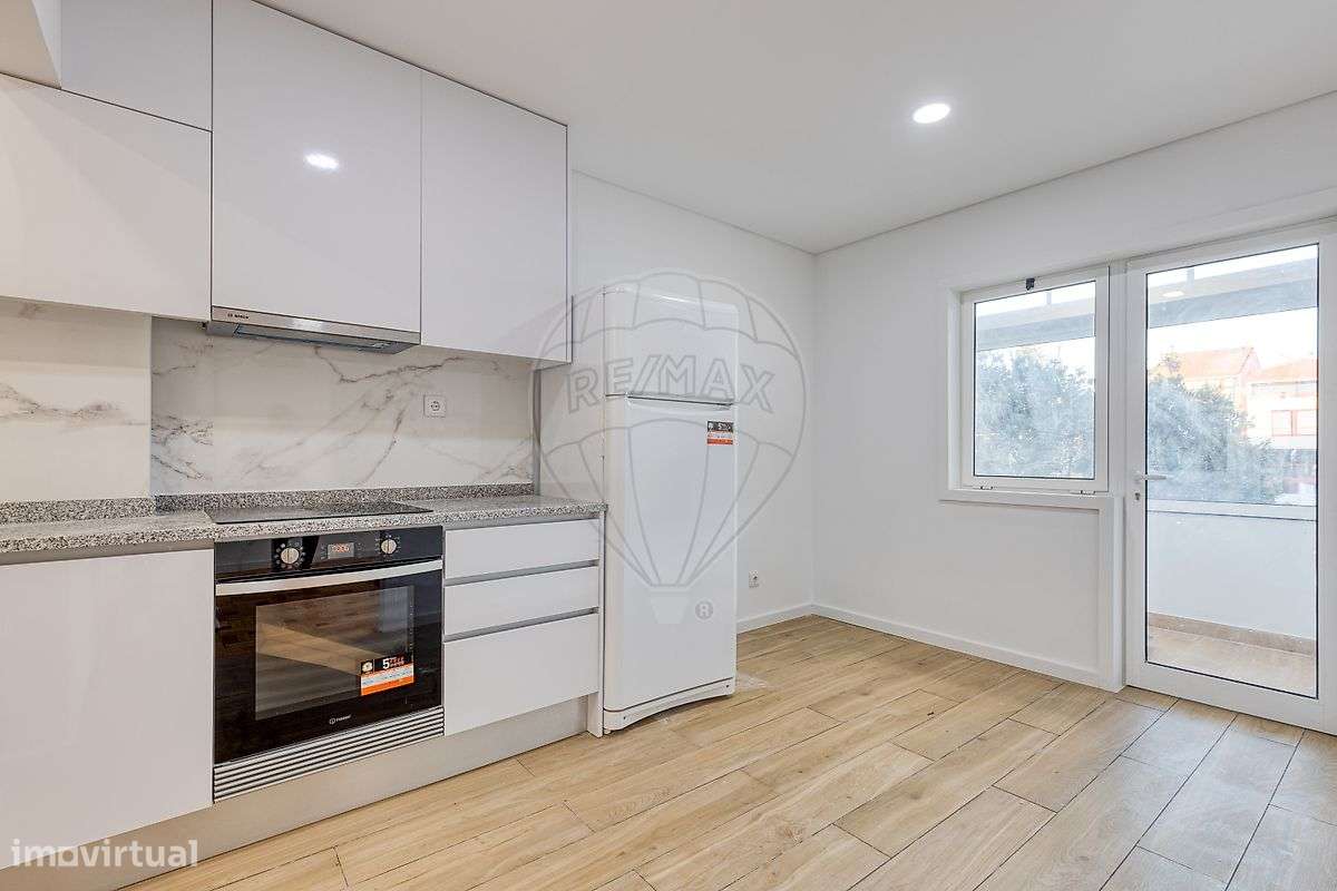 Apartamento T2 para arrendamento - Grande imagem: 3/16