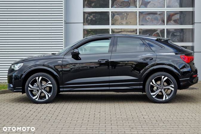 Audi Q3 Sportback - 5